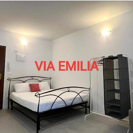 Via Agucchi & Via Emilia Apartments بولونيا المظهر الخارجي الصورة