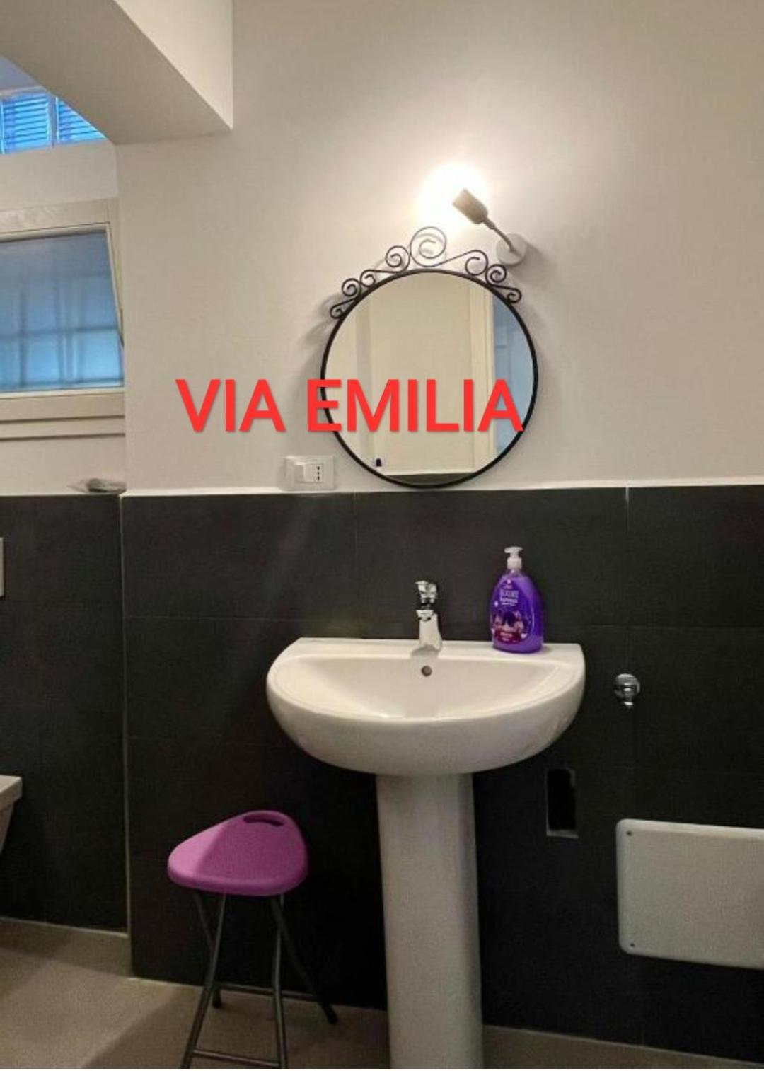 Via Agucchi & Via Emilia Apartments بولونيا المظهر الخارجي الصورة